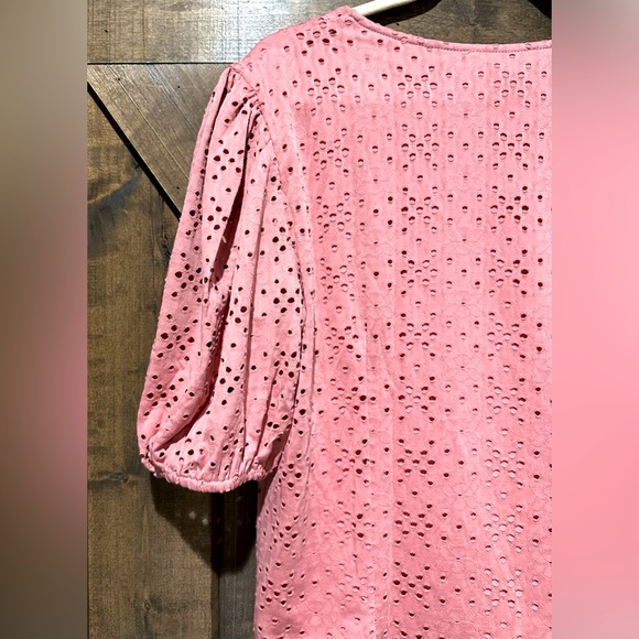 NWOT The Shirt Brand Pink Short Sleeve V-Neck Blouse - Picture 4 of 16